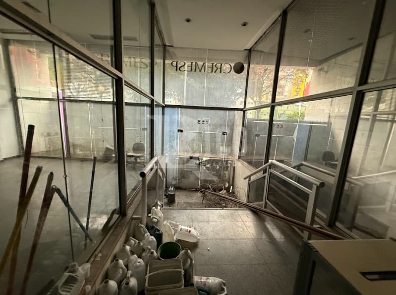 Foto 18 de 56: Comercial em leilão em São Paulo - SP — LOTE 001 Um prédio de 11 pavimentos