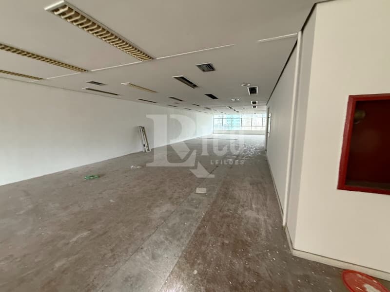 Foto 31 de 56: Comercial em leilão em São Paulo - SP — LOTE 001 Um prédio de 11 pavimentos