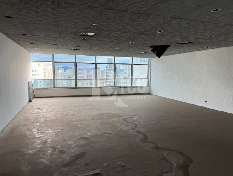 Foto 37 de 56: Comercial em leilão em São Paulo - SP — LOTE 001 Um prédio de 11 pavimentos