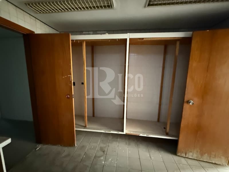 Foto 40 de 56: Comercial em leilão em São Paulo - SP — LOTE 001 Um prédio de 11 pavimentos