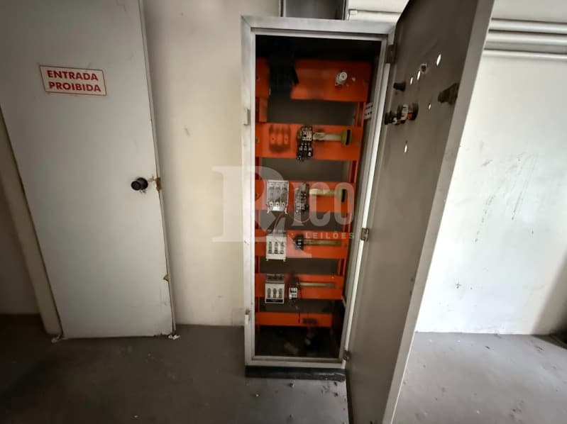 Foto 46 de 56: Comercial em leilão em São Paulo - SP — LOTE 001 Um prédio de 11 pavimentos