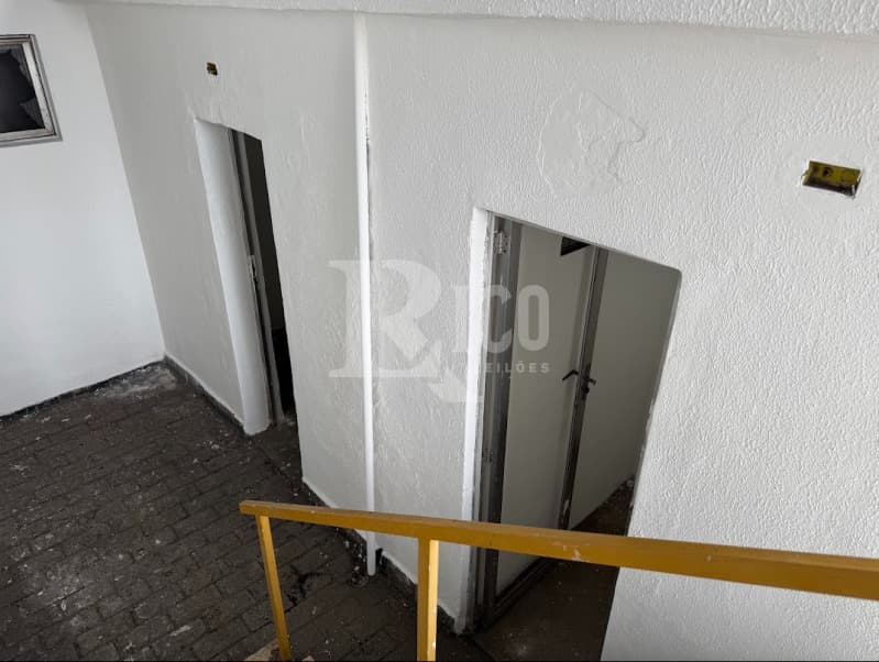 Foto 52 de 56: Comercial em leilão em São Paulo - SP — LOTE 001 Um prédio de 11 pavimentos