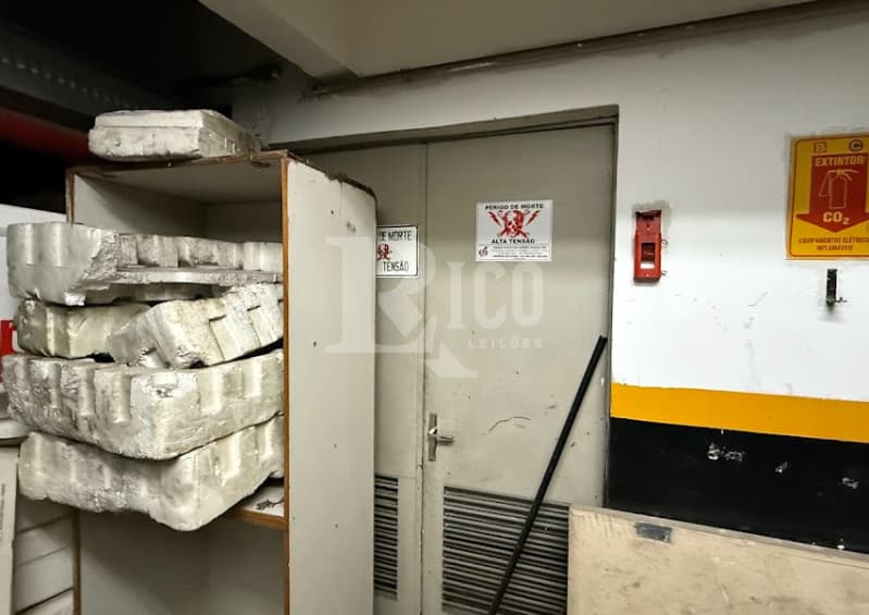 Foto 55 de 56: Comercial em leilão em São Paulo - SP — LOTE 001 Um prédio de 11 pavimentos