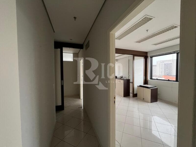 Foto 9 de 15: Comercial em leilão em São Bernardo Do Campo - SP — LOTE 001 Um Conjunto comercial