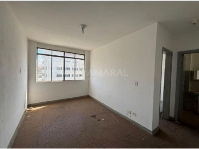 Foto 7 de 14: Apartamento em leilão em São Paulo - SP — LOTE 001 Apto. Edifício Yvel - Liberdade, São Paulo/SP