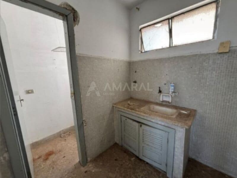 Foto 9 de 14: Apartamento em leilão em São Paulo - SP — LOTE 001 Apto. Edifício Yvel - Liberdade, São Paulo/SP