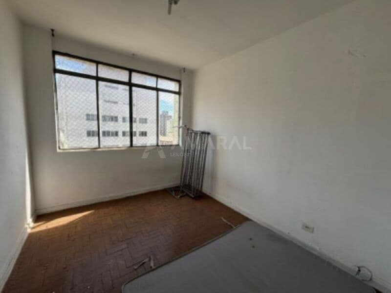Foto 12 de 14: Apartamento em leilão em São Paulo - SP — LOTE 001 Apto. Edifício Yvel - Liberdade, São Paulo/SP