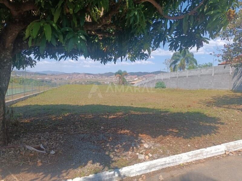 Foto 2 de 6: Terreno em leilão em Taubaté - SP, bairro Cataguá — LOTE 001 Terreno de 1.800m² no Condomínio Cataguá
