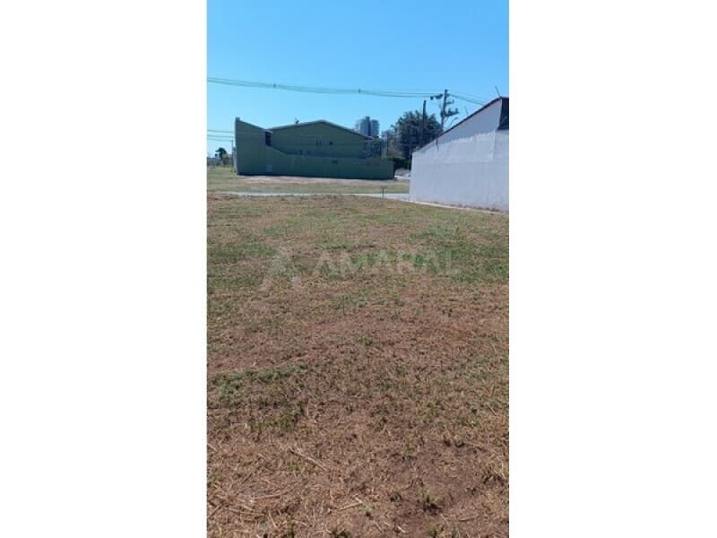 Foto 4 de 8: Terreno em leilão em Taubaté - SP, bairro Independência — LOTE 014 Terreno de 250,00m² na Esplanada Independência