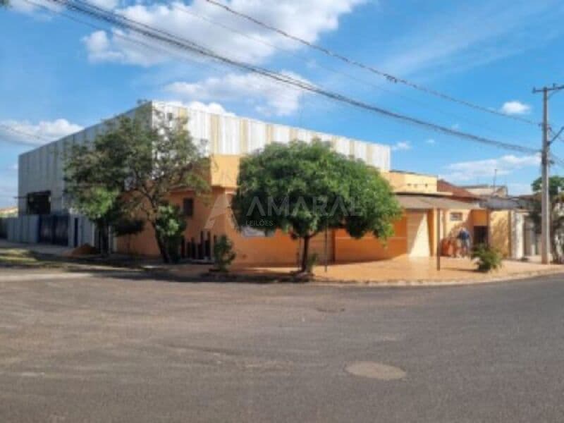 Foto 2 de 5: Terreno em leilão em Araraquara - SP, bairro Jardim Regina — LOTE 001 Terreno - Araraquara/SP