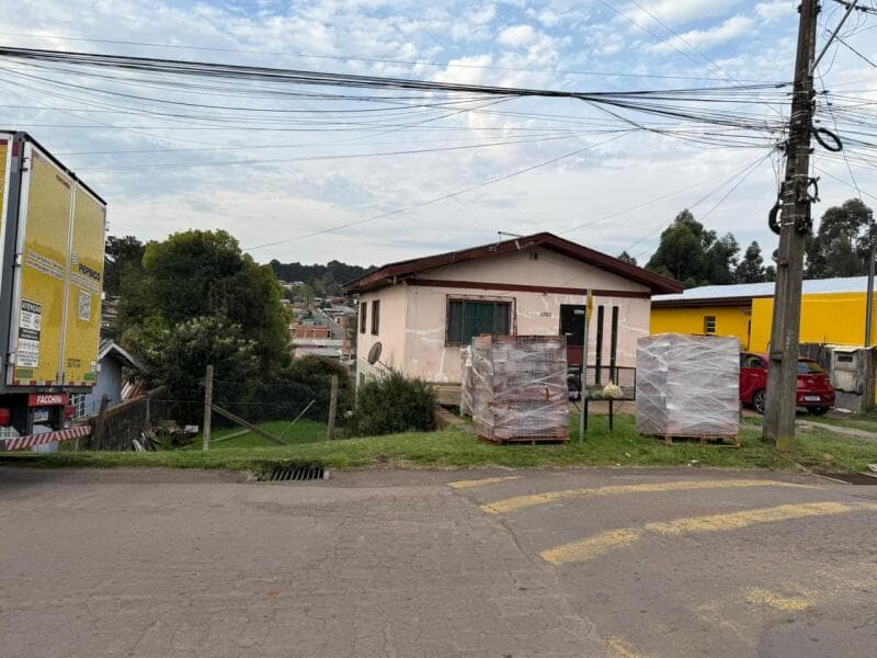 Foto 1 de 5: Terreno em leilão em Passo Fundo - RS — LOTE 005 Imovel