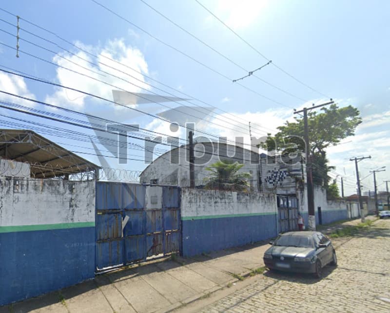 Foto 1 de 3: Terreno em leilão em Guarujá - SP — LOTE 001 Galpões no Guarujá