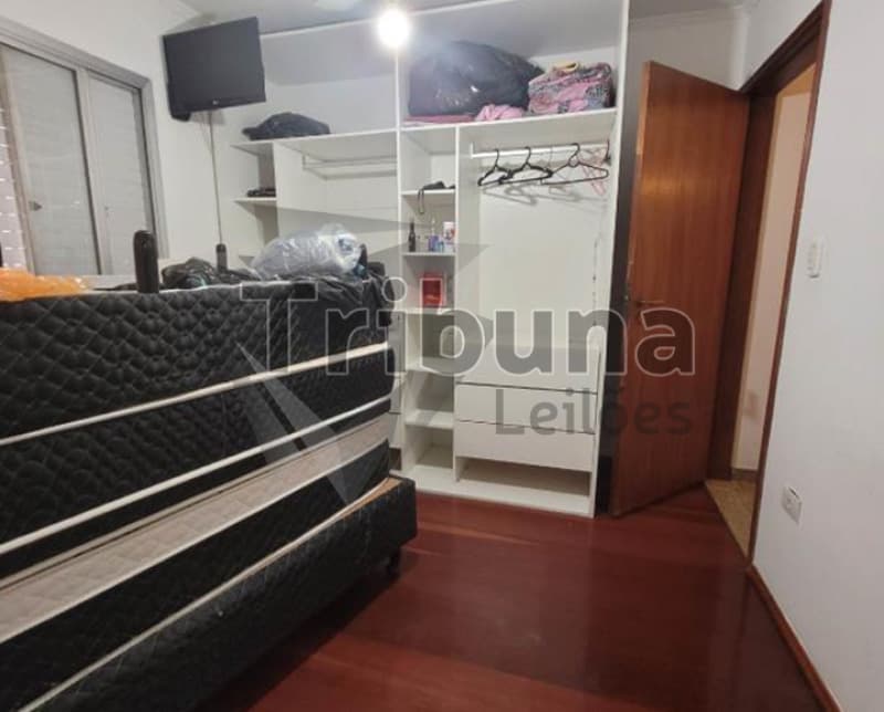 Foto 14 de 16: Apartamento em leilão em São Paulo - SP, bairro Vila Mazzei — LOTE 001 Direitos fiduciários de apartamento no edifício Solar das Andorinhas