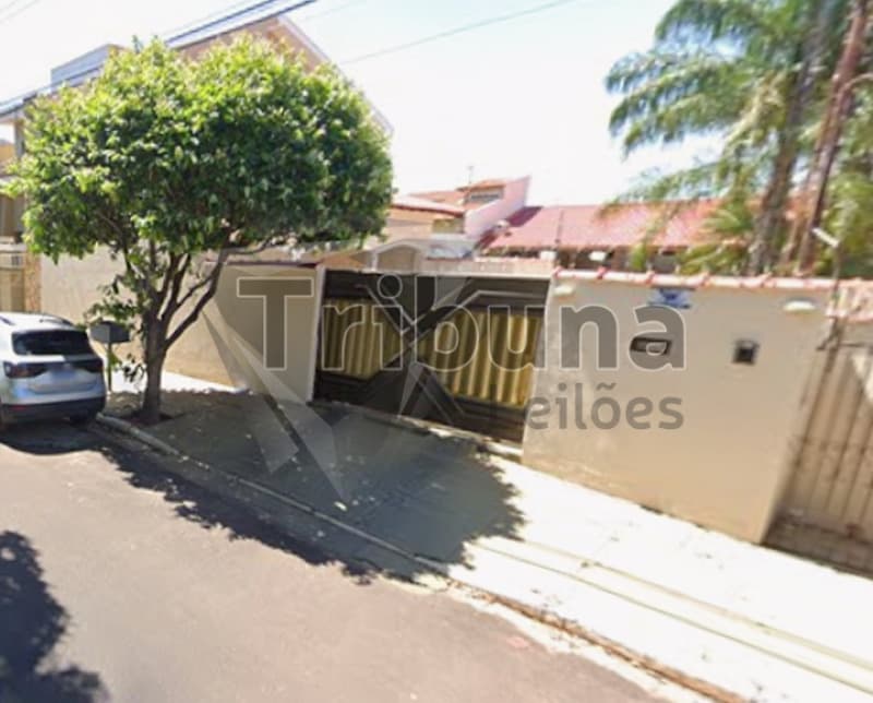 Terreno em leilão em Tupã - SP, bairro Jardim América — LOTE 001 Parte ideal de terreno na rua Canadá
