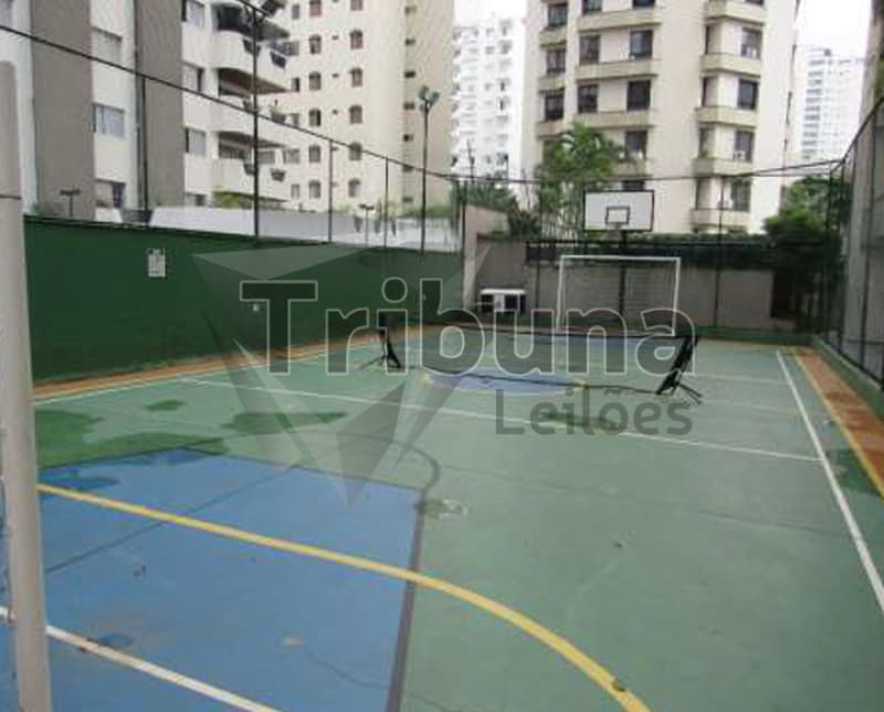 Foto 3 de 13: Apartamento em leilão em São Paulo - SP, bairro Moema — LOTE 001 Apartamento no Edifício Oxford Park