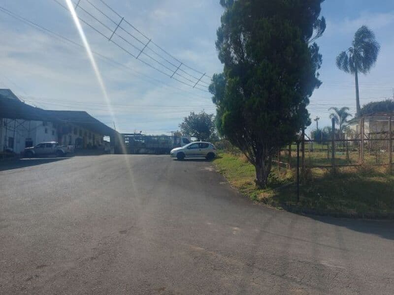 Foto 11 de 14: Terreno em leilão em Curitiba - PR — LOTE 001 MOSSUNGUE - LOTE n° 2-A (dois-A) com a área de 12.960,00m2