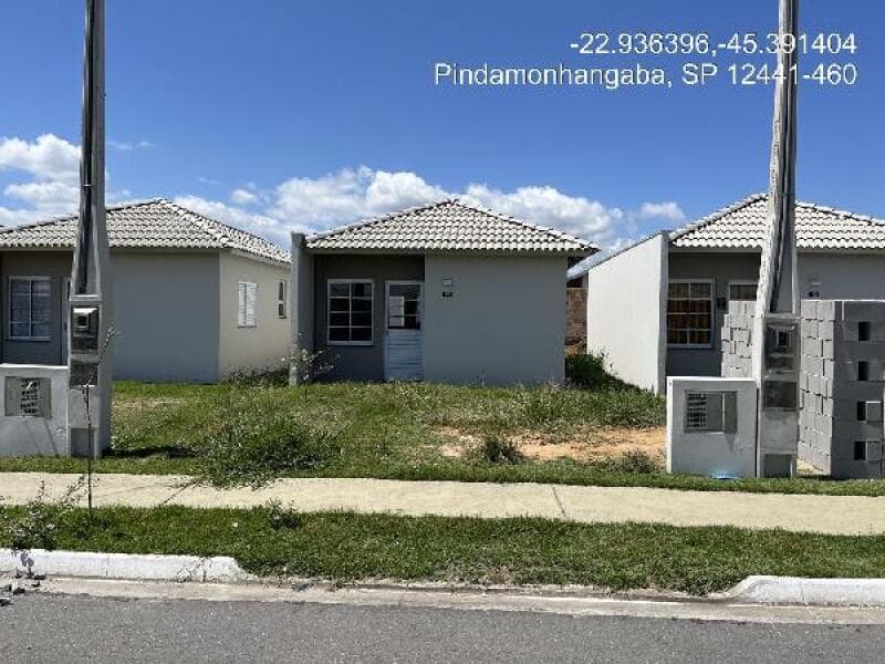 Casa em leilão em Pindamonhangaba - SP — LOTE 515 RES TERRA NOVAPINDAMONHANGABA