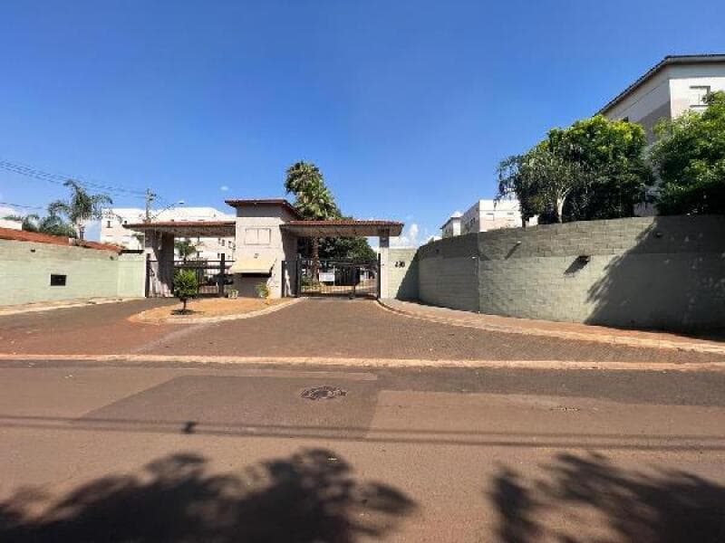 Apartamento em leilão em Ribeirão Preto - SP — LOTE 520 COND RES VIVENDA RIBEIRÃO I
