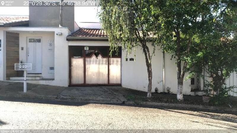 Casa em leilão em São João Da Boa Vista - SP — LOTE 535 JD DAS TULIPAS