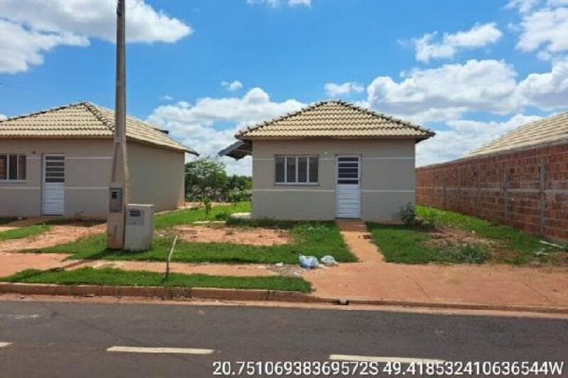 Casa em leilão em São José Dos Campos - SP — LOTE 544 RES MARIA CLARA
