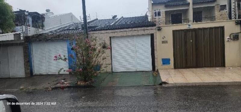 Casa em leilão em Fortaleza - CE — LOTE 035 CASA