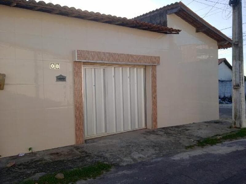 Casa em leilão em Horizonte - CE — LOTE 041 CASA