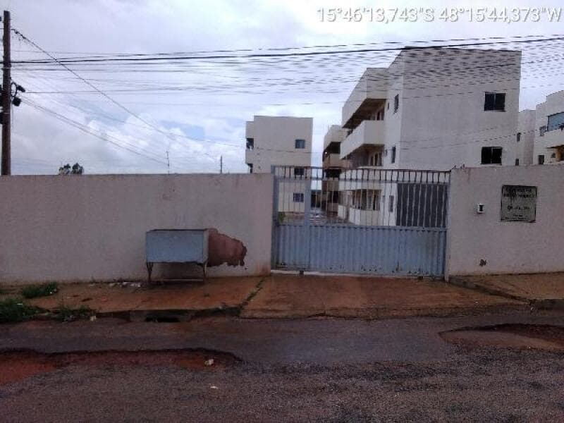 Apartamento em leilão em Águas Lindas De Goiás - GO — LOTE 052 ED COND RES PORTO NOBRE X