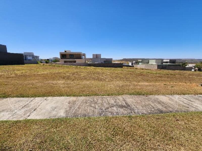 Terreno em leilão em Cidade Ocidental - GO — LOTE 069 ALPHAVILLE RES 2 E 3