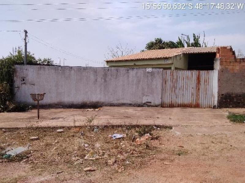 Casa em leilão em Santo Antônio Do Descoberto - GO — LOTE 101 JD ANA BEATRIZ I