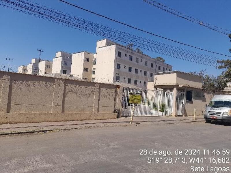 Apartamento em leilão em Sete Lagoas - MG — LOTE 172 RES FIRENZE LIFE