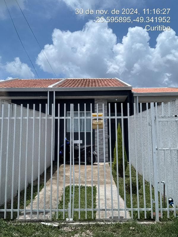 Casa em leilão em Curitiba - PR — LOTE 278 COND RES MINERO 43