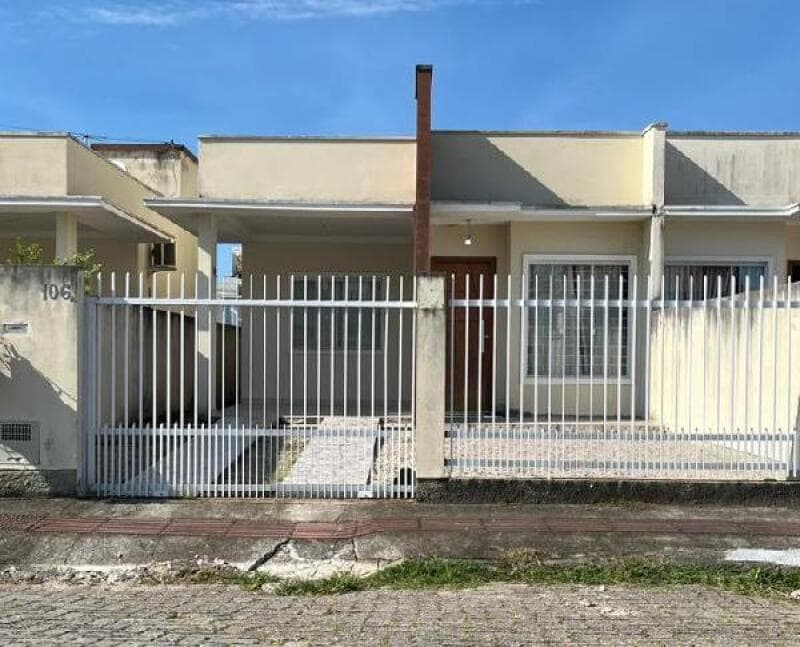 Terreno em leilão em Tijucas - SC — LOTE 467 RES LICURANA II