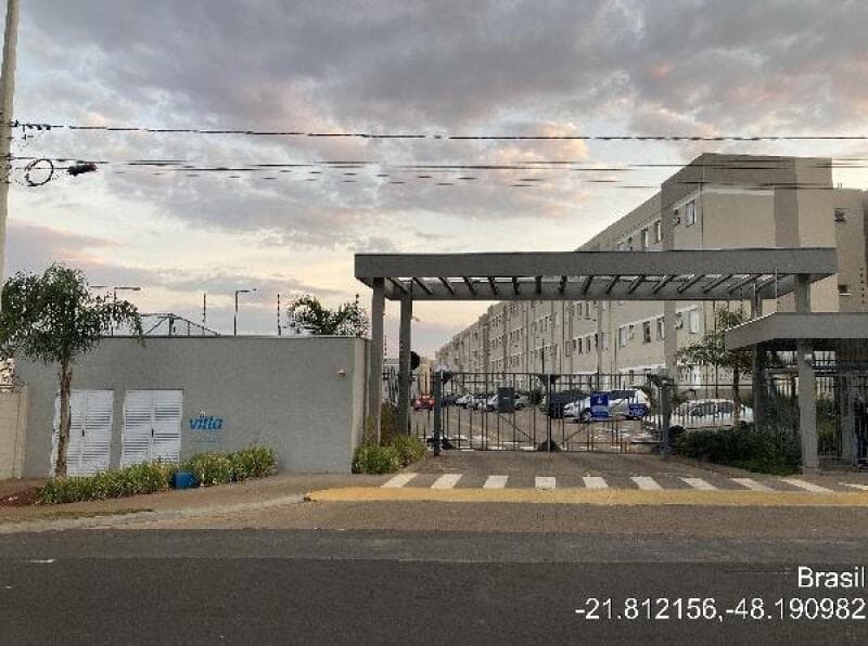 Apartamento em leilão em Araraquara - SP — LOTE 472 COND VITTA CAMPUS VILLE 2