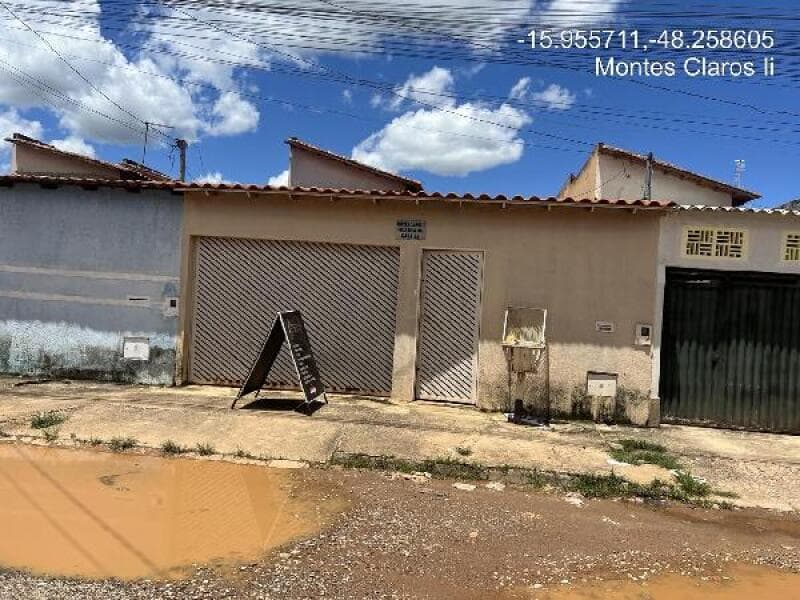 Casa em leilão em Santo Antônio Do Descoberto - GO — LOTE 083 VILA MONTES CLAROS II
