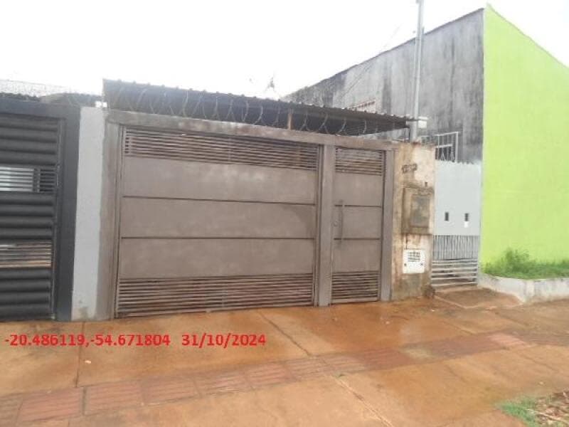 Casa em leilão em Campo Grande - MS — LOTE 156 COND ADEPE 32