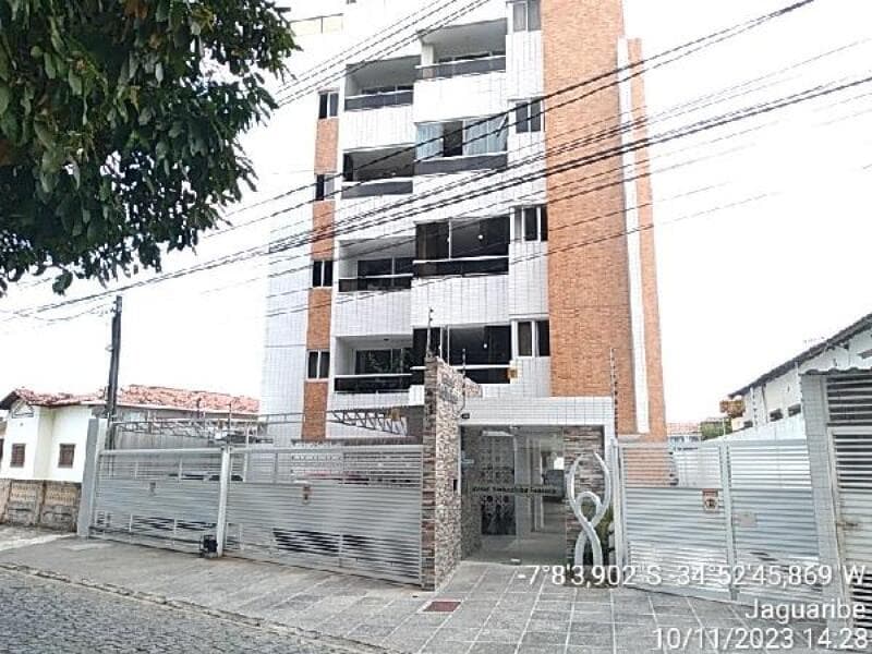 Apartamento em leilão em João Pessoa - PB — LOTE 185 COND RES SINHAZINHA FONSECA