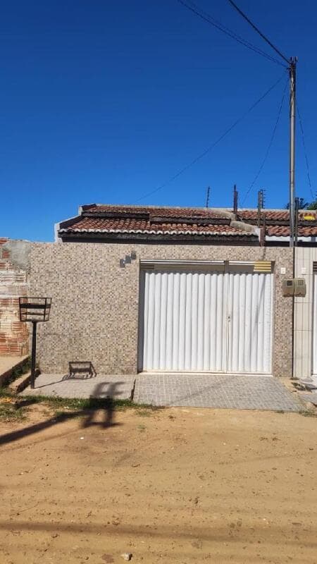 Casa em leilão em Santa Maria Da Boa Vista - PE — LOTE 210 CASA