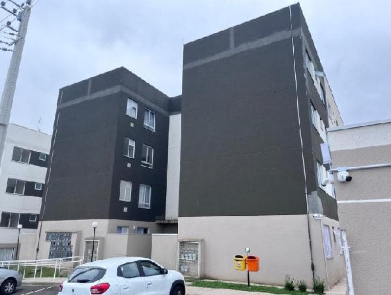 Apartamento em leilão em Almirante Tamandaré - PR — LOTE 223 COND RES PITTSBURGH