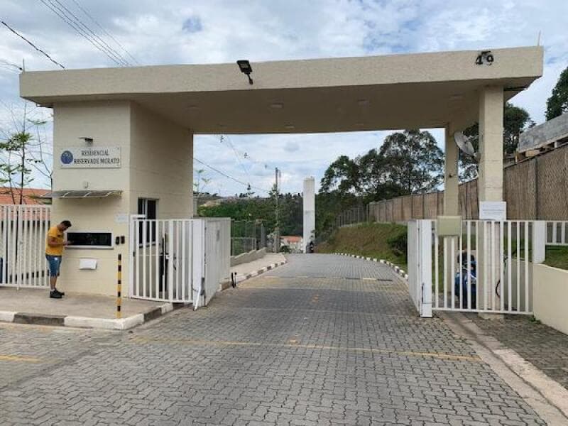 Apartamento em leilão em Guarulhos - SP — LOTE 387 PQ STA LUCIA
