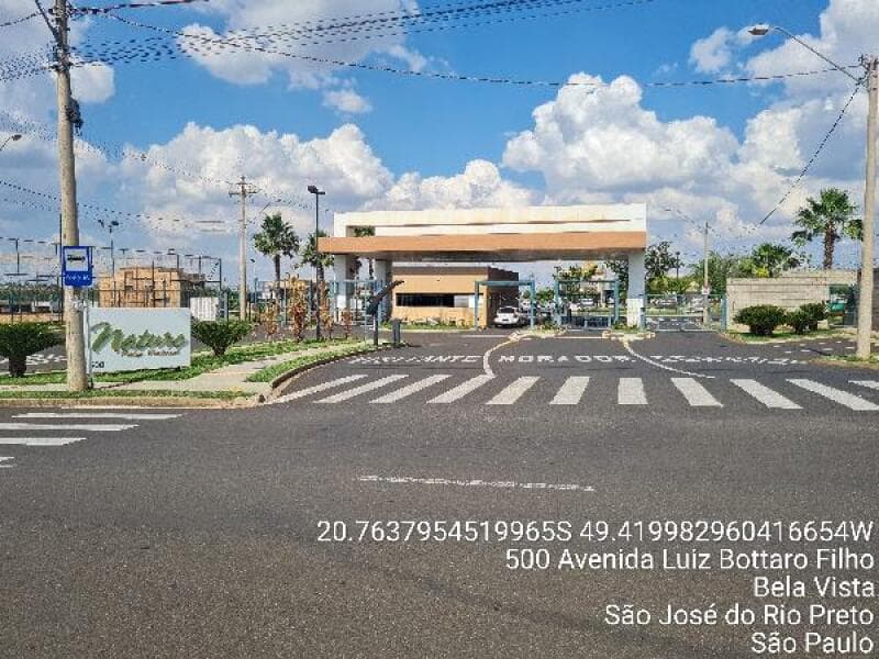 Casa em leilão em São José Dos Campos - SP — LOTE 420 RES MARIA CLARA