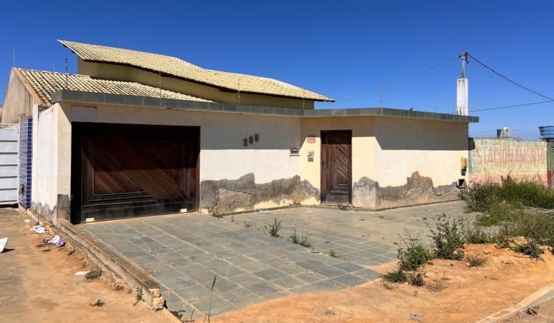 Terreno em leilão em Vitória Da Conquista - BA — LOTE 001 01 lote - terreno nº 14, Qd 50, real - Loteamento Jardim Guanabara, em Vitória da Conquista