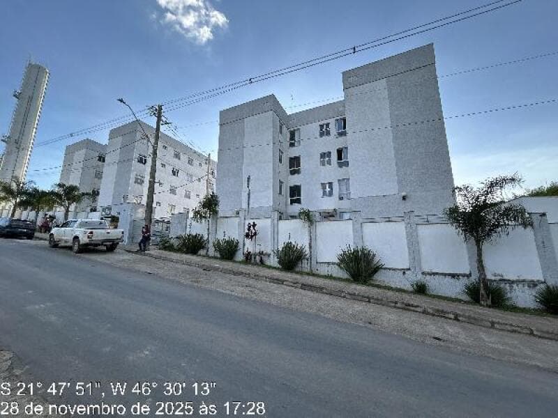 Apartamento em leilão em Poços De Caldas - MG, bairro Estradaância — LOTE 157 COND RES RESERVA DO BOSQUE