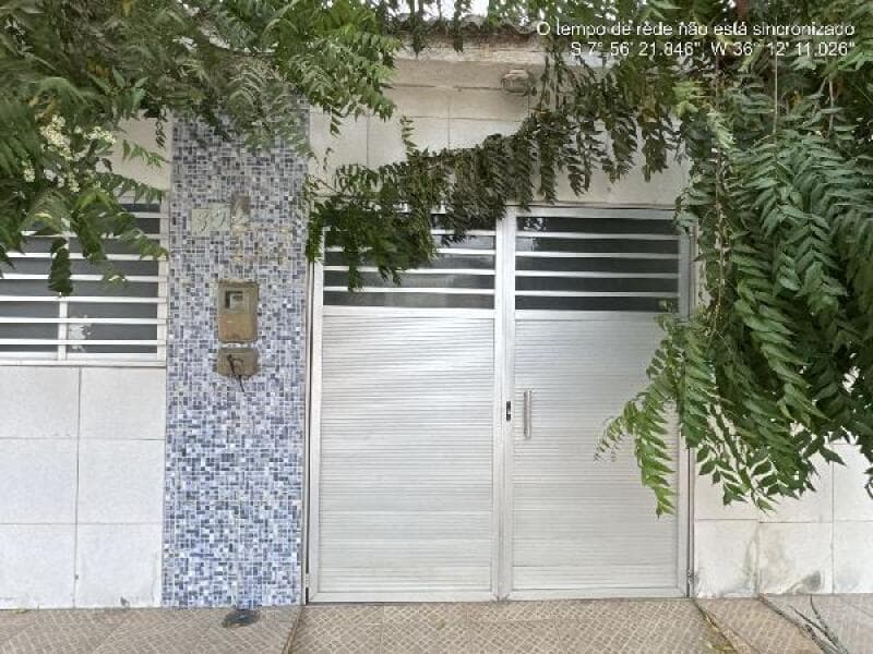 Casa em leilão em Santa Cruz Do Capibaribe - PE, bairro Dona Dom — LOTE 230 LOTEAMENTO DONA LICA