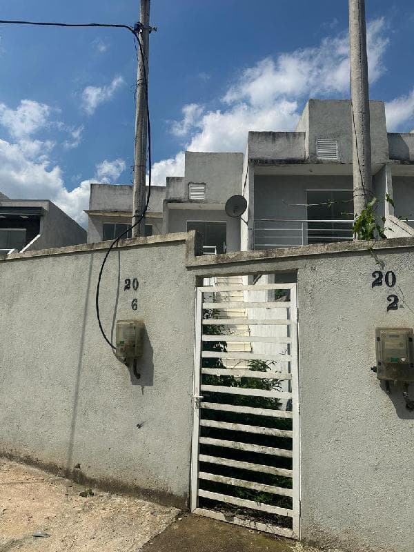 Casa em leilão em Nova Iguaçu - RJ, bairro Riachão — LOTE 309 PARQUE ESTRELA