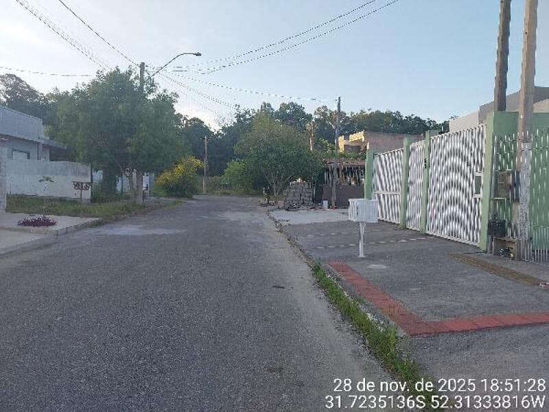 Casa em leilão em Pelotas - RS, bairro Tres Vendas — LOTE 433 LOT LIBERDADE