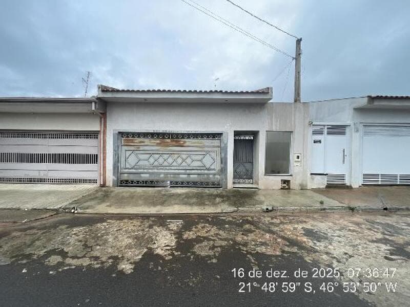 Terreno em leilão em Vargem Grande Do Sul - SP, bairro Jardim Santa Luzia — LOTE 590 LOTEAMENTO JARDIM SANTA LUZIA