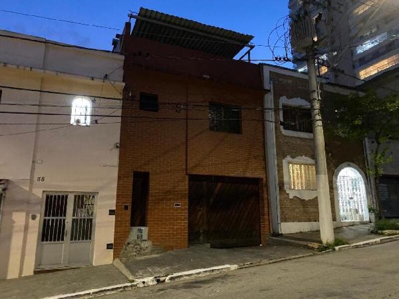 Casa em leilão em São Paulo - SP, bairro Cambuci — LOTE 554 CASA