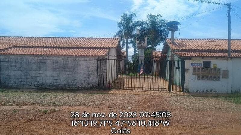 Casa em leilão em Luziânia - GO, bairro Parque Jk Setor Mand — LOTE 079 CASA