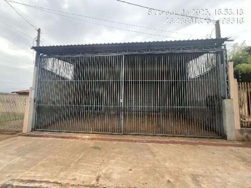 Casa em leilão em Londrina - PR, bairro Leonor — LOTE 218 CASA