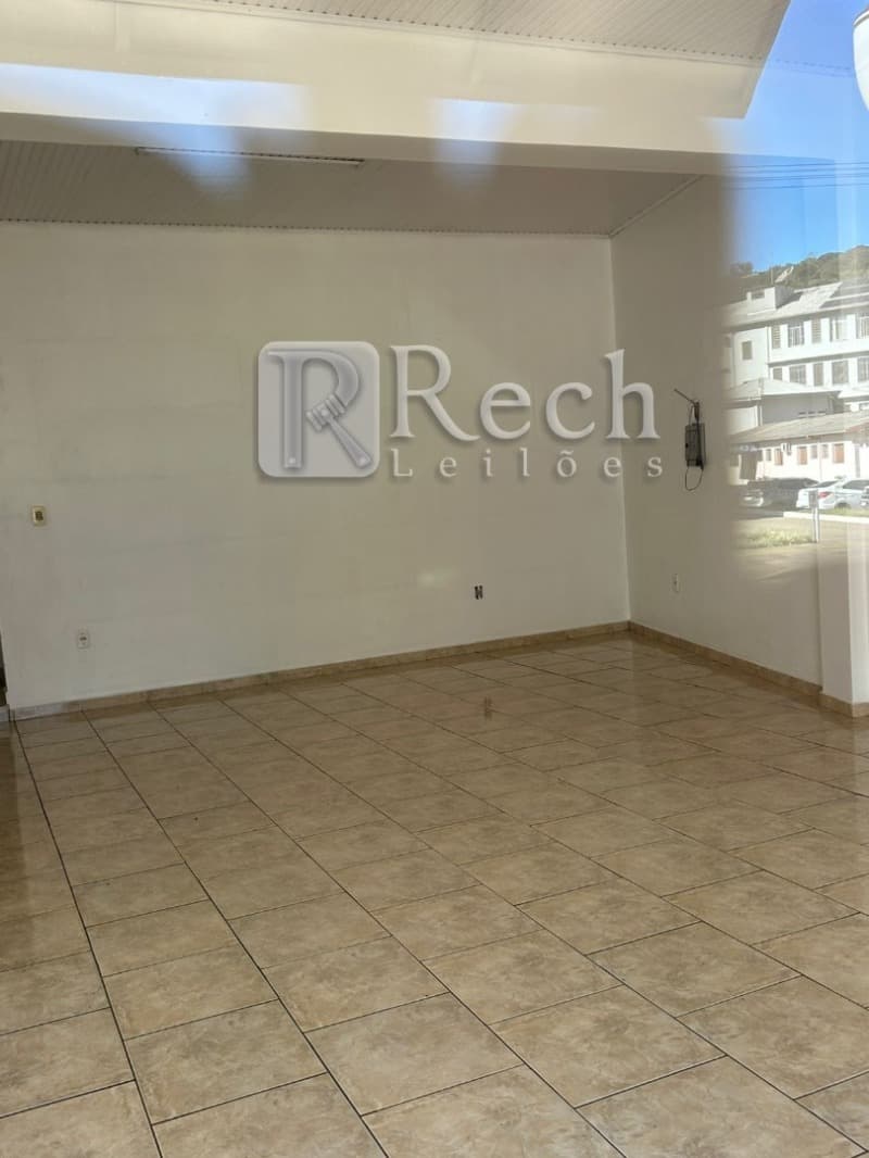 Foto 11 de 18: Comercial em leilão em Nova Bassano - RS — LOTE 001 SALA 02, do EDIFÍCIO COMERCIAL & RESIDENCIAL RR